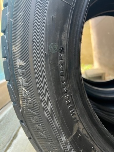 値下げ！！　未使用タイヤ　225/60R17 ブリヂストン　4本　セット