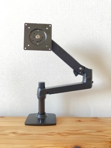 Amazonベーシックのモニターアーム［美品］