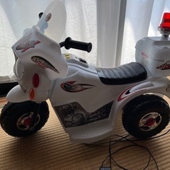 訳あり　白バイ