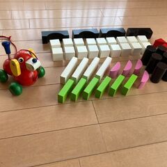 積み木と国旗パズル
