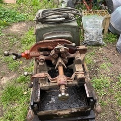 ネジ切り機　電線管の画像