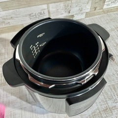 【2021年製‼️】Panasonic 電気圧力鍋✨ きれピカ清掃🌟 の画像