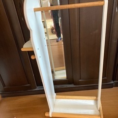 ハンガーラック