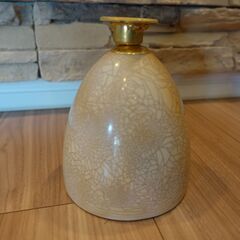 陶器製ろうそく立ての画像
