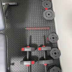 筋トレセット（ベンチ、マット、ダンベル）の画像