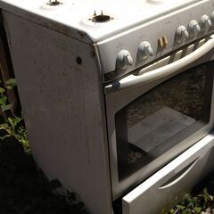 ロシニョール　ガスオーブンの画像