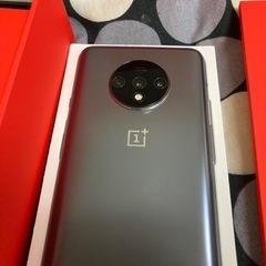 スマホ端末 OnePlus 7tの画像