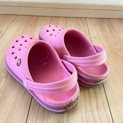 クロックス ピンクの画像