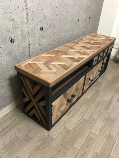 寄せ木で作るテレビ台　ハンドメイド