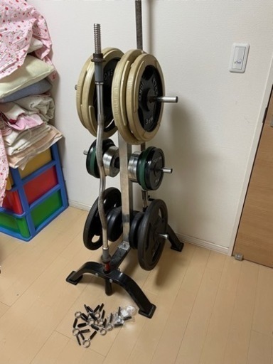 筋トレのプレートやWバーなど