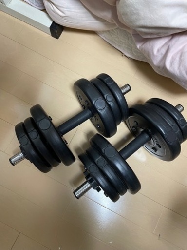 筋トレのプレートやWバーなど