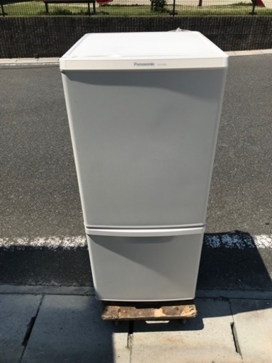 名古屋市郊外配送無料　　Panasonic 138L冷蔵庫　NR-B14BW-W