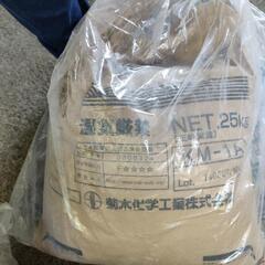 DIYでも使えます。セメントなどの画像