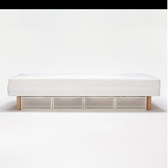 無印良品　衣装ケース4個セット　脚付きマットレス の画像