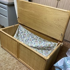 あげます。収納付き籐ソファーの画像