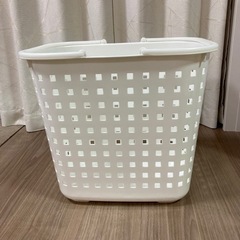 洗濯カゴ