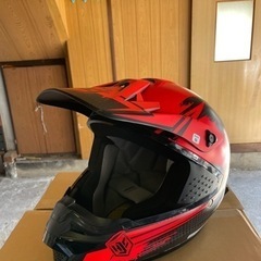 ヘルメットの画像