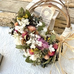 ユーカリと花々リース