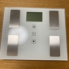 【差し上げます】アイリスオーヤマ 体組成計 ホワイト IMA-001