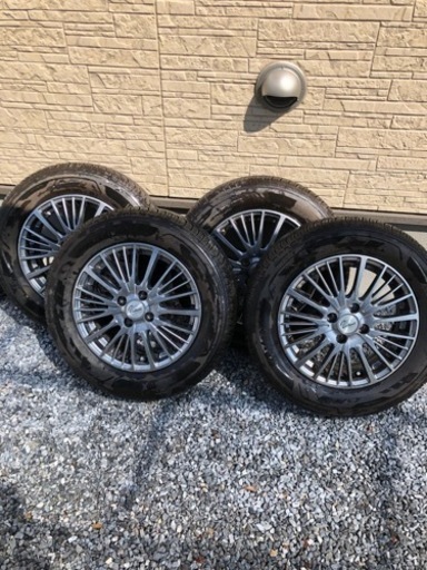 値下げ可（未使用）スタッドレスタイヤ4本　　　195/65r/15＋ホイール＋チェーン