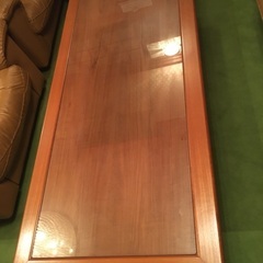 センターテーブル　木製　ガラスカバーの画像