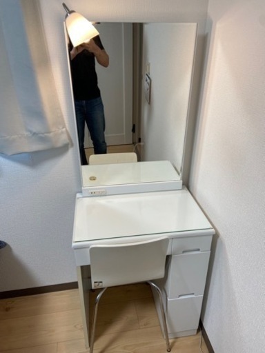 受け渡し予定者決定ドレッサー　ニトリ