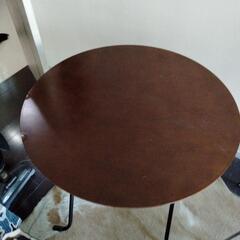 折りたたみ丸テーブル 75cm 取りに来るかた。の画像