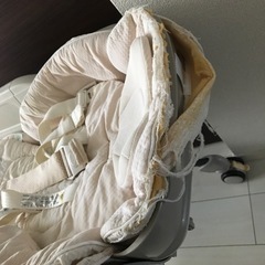 【無料0円】コンビ（combi） 電動バウンサーの画像