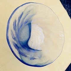 ガラスの器の画像