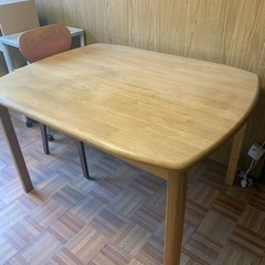 ガレージセール　テーブル　多数あります　不用品