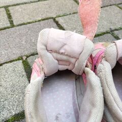 女の子　運動靴　15センチ　ピジョン育ち応援シリーズ③の画像