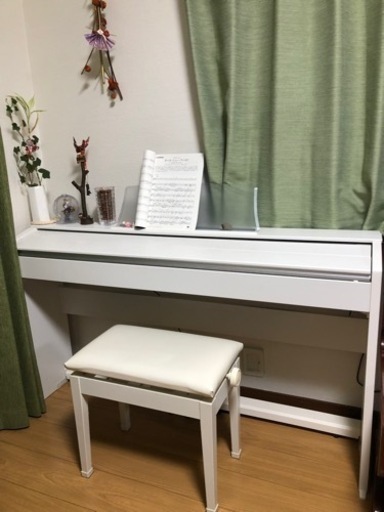 CASIO　電子ピアノ Privia  PX-770WE椅子付き