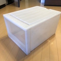 譲ります！　プラスチック収納ケースの画像