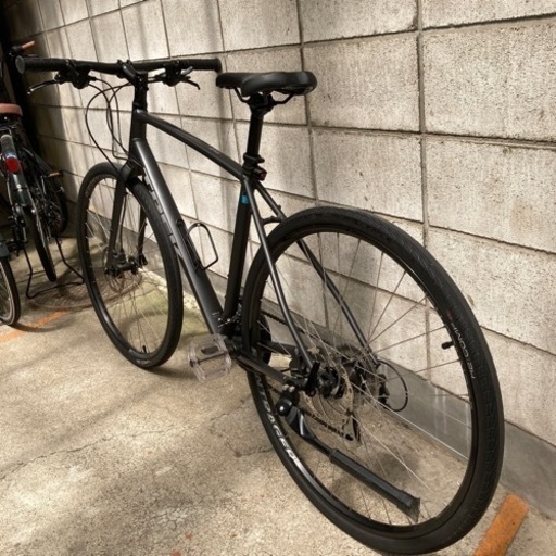 クロスバイク　trek fx2