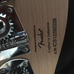 squier jaguar bassの画像