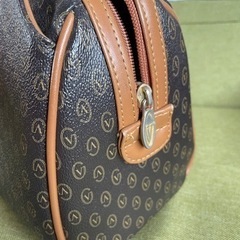 ハンドバッグGIANNI VALENTINO ITALYの画像