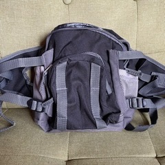 新品未使用ウエストバッグ　グレー系