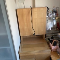 ニトリ　ドレッサー　三面鏡　収納力あり