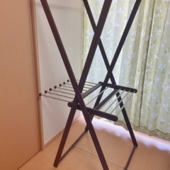 【美品】木製大容量ハンガーラック/洗濯物干し/室内物干し☆折りた...