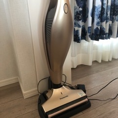 確定済/パナソニック　コードレス掃除機の画像
