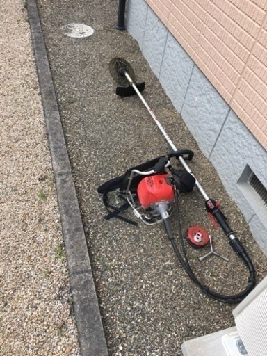 最終値下げ美品ニッカリNB260背負式草刈機