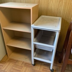 ガレージセール　宝探し！ カラーボックス　収納家具