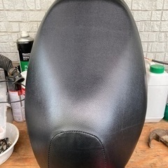 バイクのシート張替えます4000円〜