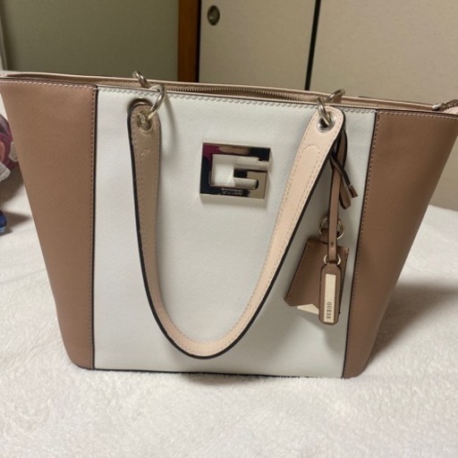 Guess ゲス　トートバッグ