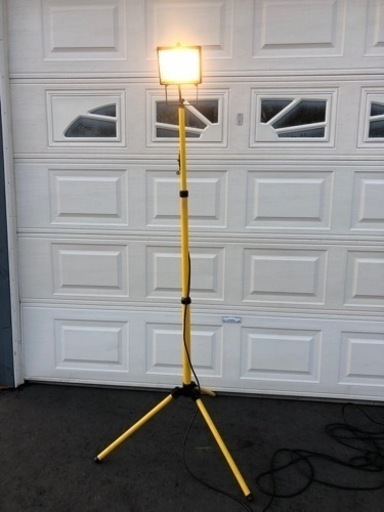 ハロゲン投光器