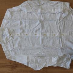 ユニクロ　白い長袖シャツの画像