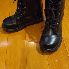 子供用ブーツ　18cm