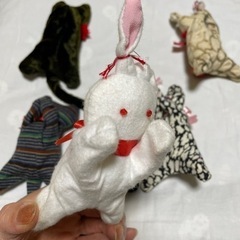 クリップで出来た可愛いネコちゃんとウサギちゃんの画像