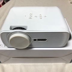 ☆【プロジェクター】色:ホワイト　crenova XPE460の画像