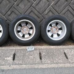 ハイエース200　タイヤ、ホイールセットの画像